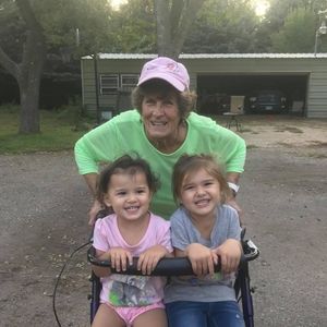 Meet your Posher, Kay